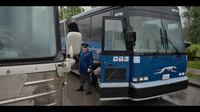 Greyhound Bus in Virgin River S04E12 The Long Goodbye (1)