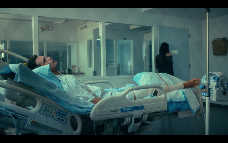 Hill Rom Hospital Bed in Purple Hearts (2022)