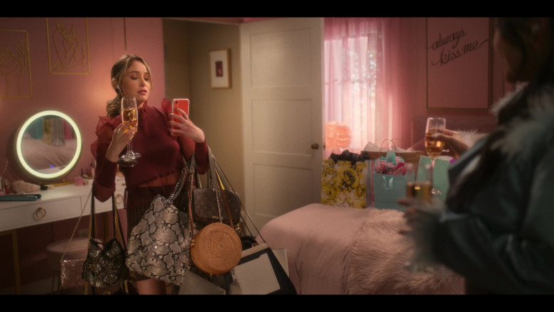 Louis Vuitton Bag in Boo, Bitch S01E06 Who Dat Bitch (2022)