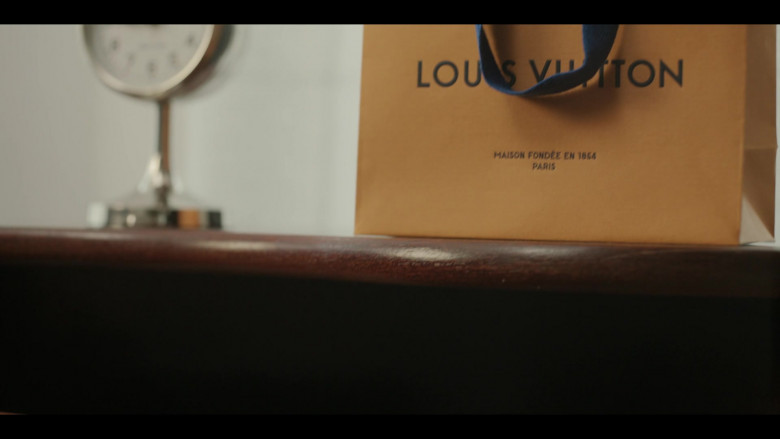 Louis Vuitton in The Chi S05E03 This Christmas (2022)