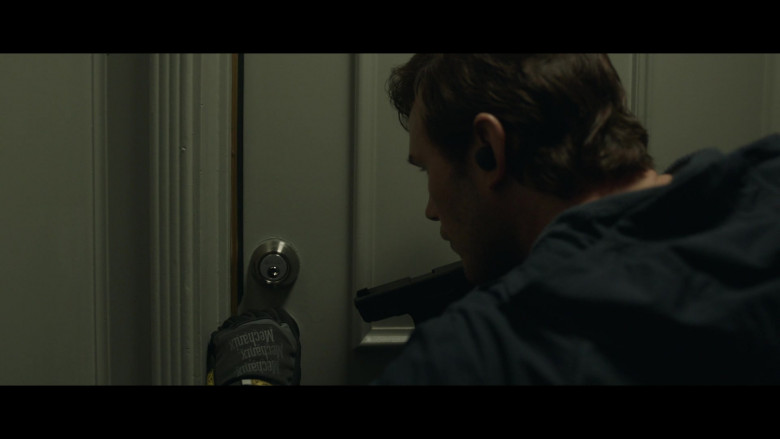 Mechanix Gloves Worn by Chris Pratt as Lt. Commander James Reece in The Terminal List S01E02 Encoding (2022)