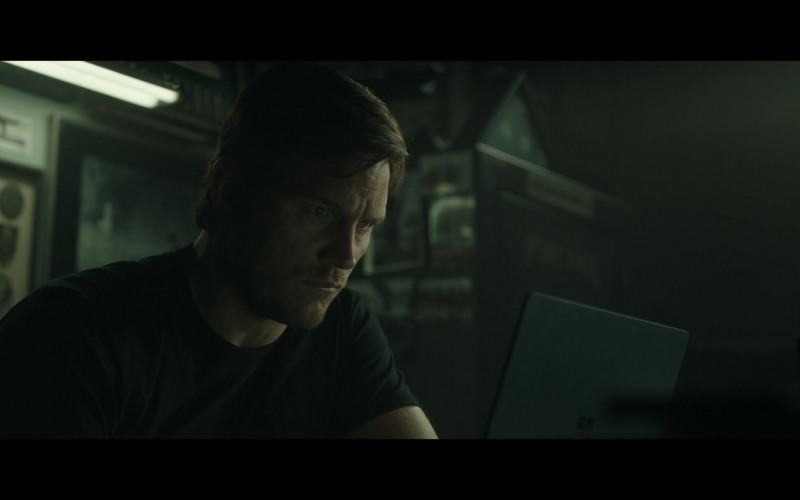 Microsoft Surface Laptop Used by Chris Pratt as James Reece in The Terminal List S01E01 The Engram (2022)