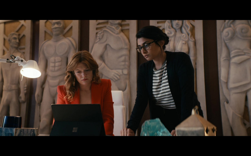 Microsoft Surface Tablet PC in The Boys S03E08 The Instant White-Hot Wild (2022)