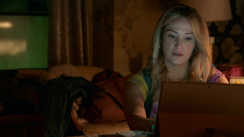Microsoft Surface Tablets in Good Trouble S04E11 Baby, Just Say ‘Yes' (5)