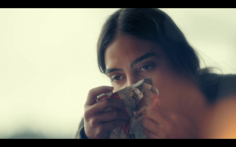 Power Crunch Protein Bar Enjoyed by Melissa Barrera as Liv in Keep Breathing S01E03 Hierarchy of Needs (2022)