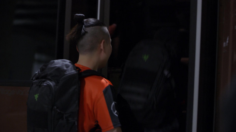 Razer Backpacks in Players S01E10 Confidence Man (2022)