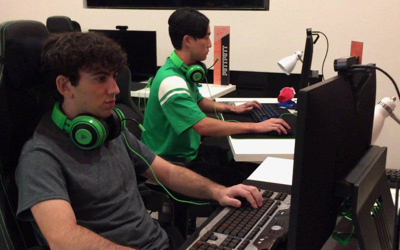 Razer Green Headsets in Players S01E07 Playoffs (1)