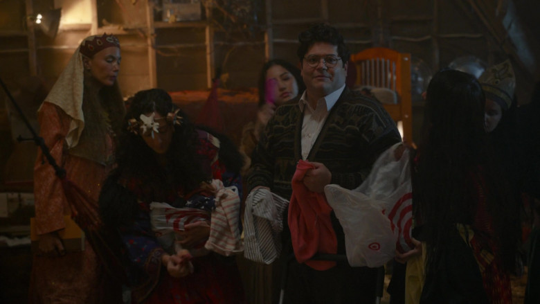Target Store Plastic Bags in What We Do in the Shadows S04E02 The Lamp (4)