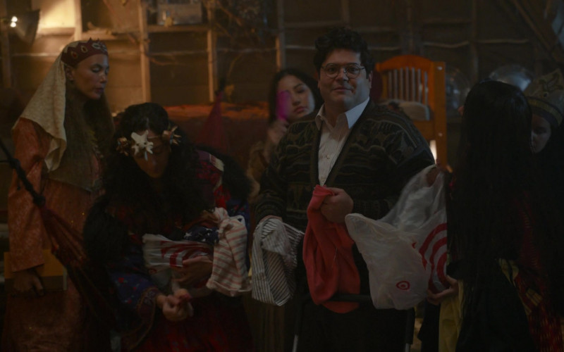 Target Store Plastic Bags in What We Do in the Shadows S04E02 The Lamp (4)