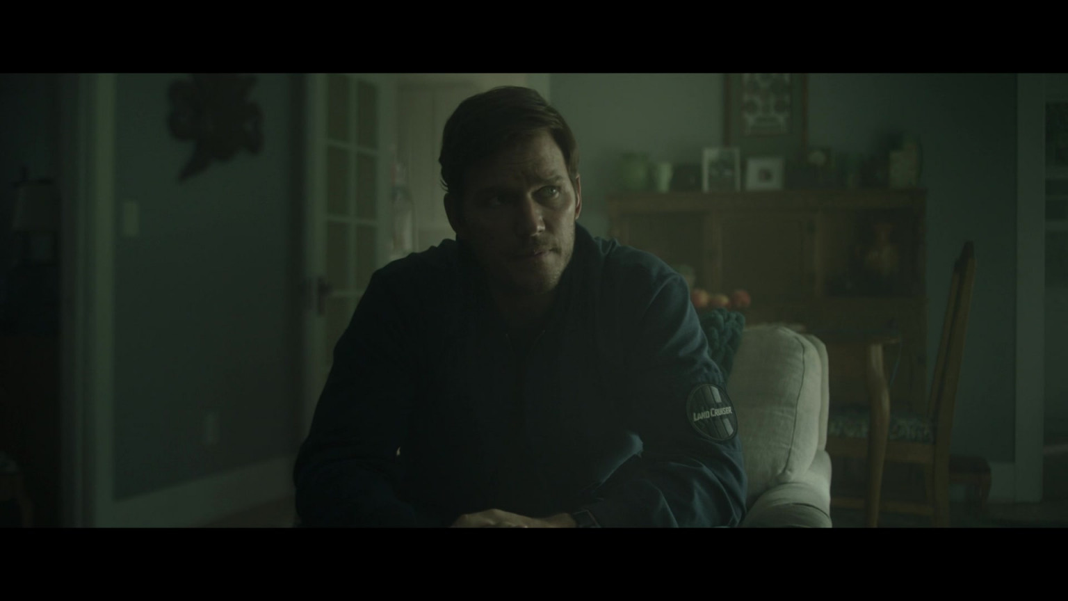 Toyota Land Cruiser Jacket Of Chris Pratt As Lt. Commander James Reece