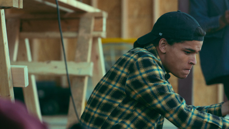 '47 Cap Brand Worn by of D’Pharaoh Woon-A-Tai as Bear Smallhill in Reservation Dogs S02E03 Roofing (2)