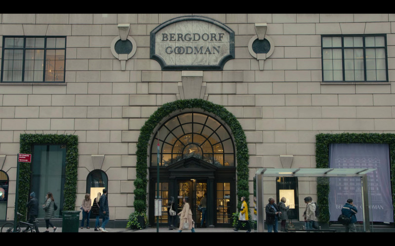 Bergdorf Goodman Store in Partner Track S01E01 Material Adverse Change (2022)