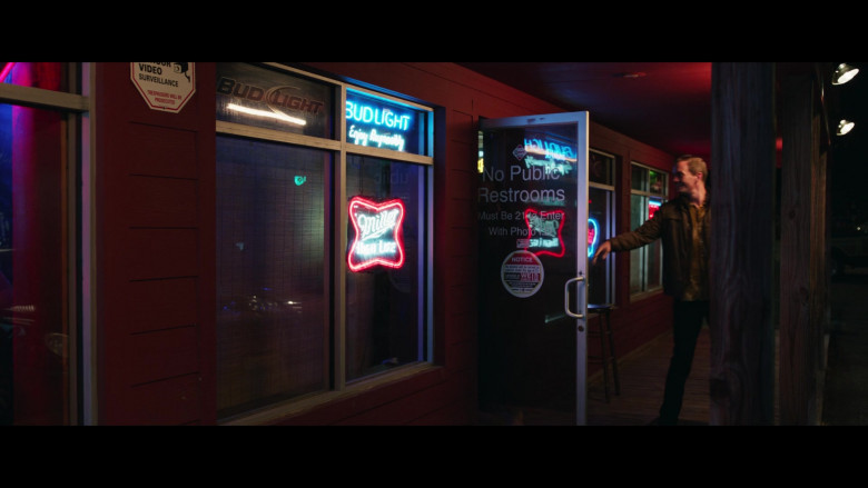 Bud Light and Miller High Life Signs in She-Hulk Attorney at Law S01E01 A Normal Amount of Rage (1)