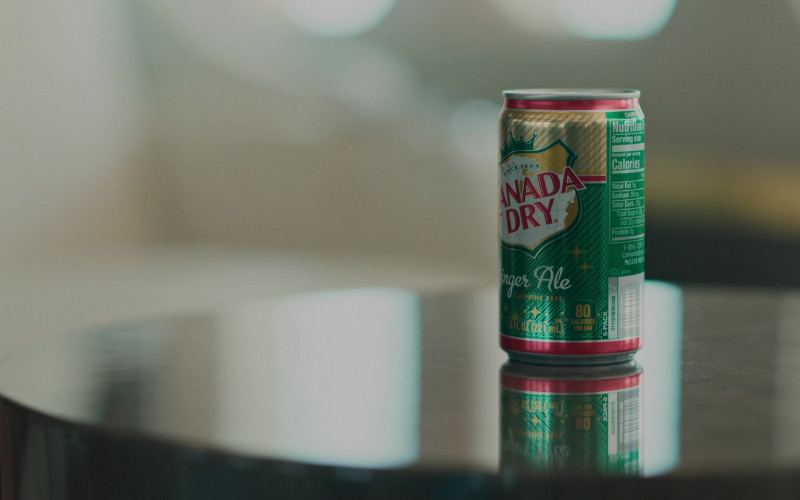 Canada Dry Ginger Ale Can in Loot S01E10 The Silver Moon Summit (2022)