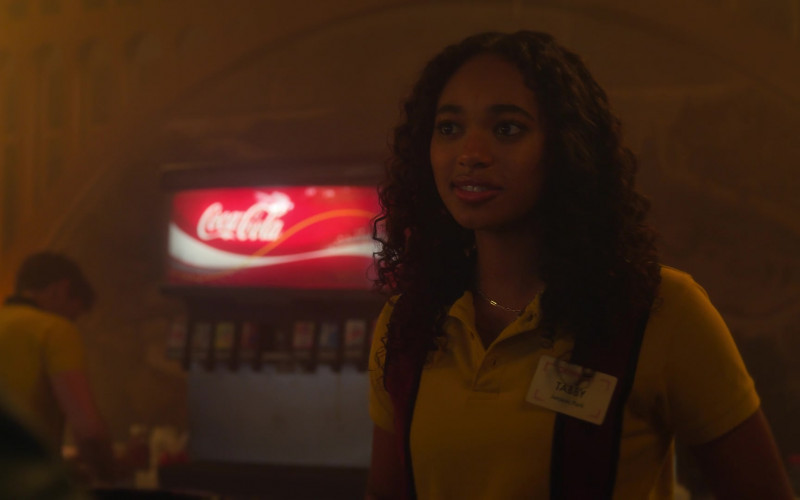 Coca-Cola Drinks in Pretty Little Liars Original Sin S01E06 Chapter Six Scars (1)
