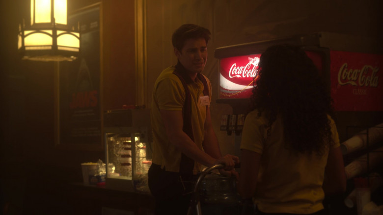 Coca-Cola Drinks in Pretty Little Liars Original Sin S01E06 Chapter Six Scars (2)