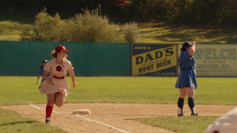 Dad’s Old Fashioned Root Beer Billboard in A League of Their Own S01E08 Perfect Game (1)