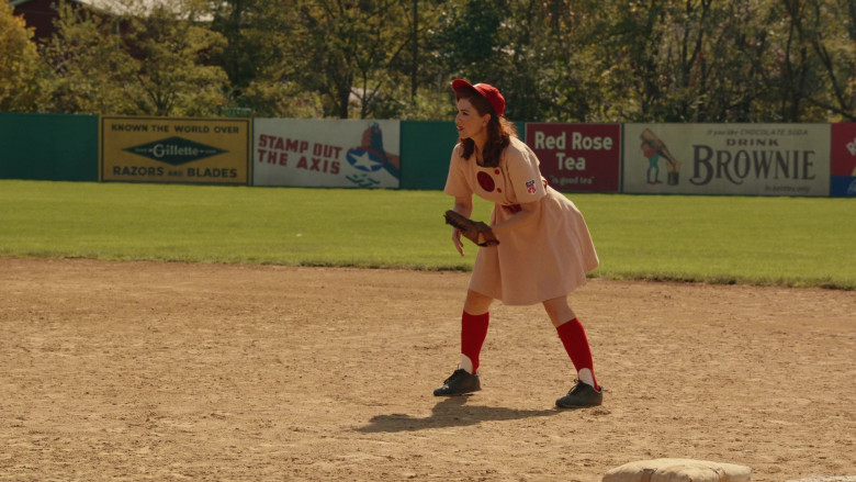 Gillette Razors and Blades Billboard and Red Rose Tea Billboard in A League of Their Own S01E08 Perfect Game (3)