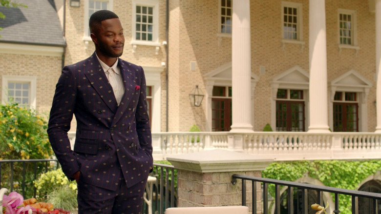 Gucci Men's Pantsuit in Dynasty S05E18 A Writer of Dubious Talent (1)