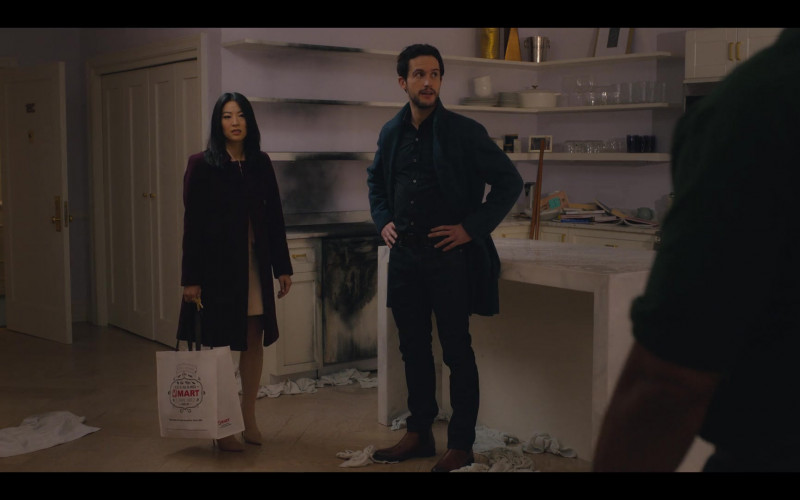H Mart Supermarket Chain Bag of Arden Cho as Ingrid Yun in Partner Track S01E03 Change of Venue (2022)