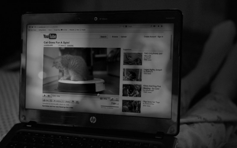 HP Laptop and YouTube Website in Better Call Saul S06E11 Breaking Bad (2)