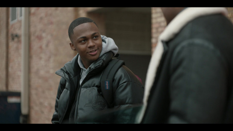 JanSport Backpack in The Chi S05E09 I'm Looking For A New Thing (2022)