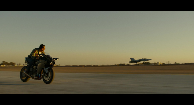 Kawasaki Ninja H2 R Carbon Motorcycle in Top Gun Maverick (1)