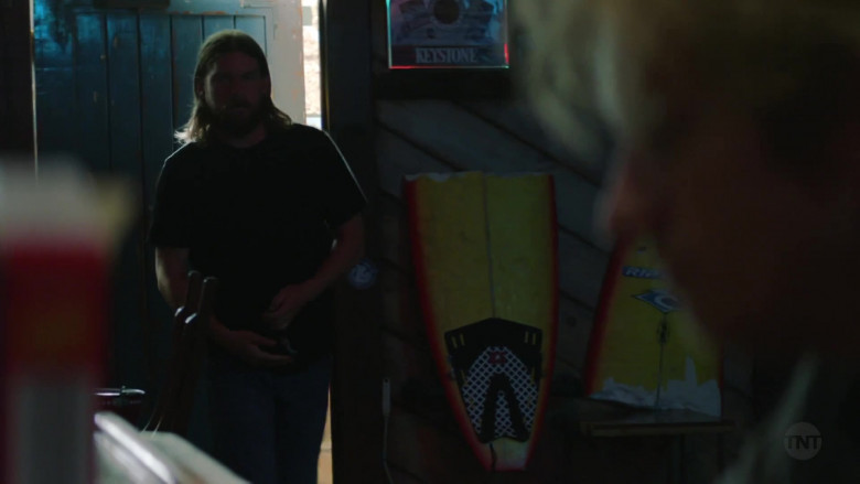 Keystone Beer Sign in Animal Kingdom S06E11 Hit and Run (2)