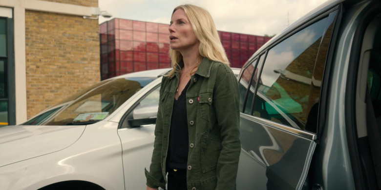 Levi's Women's Green Denim Jacket in Bad Sisters S01E03 Chopped Liver (2022)