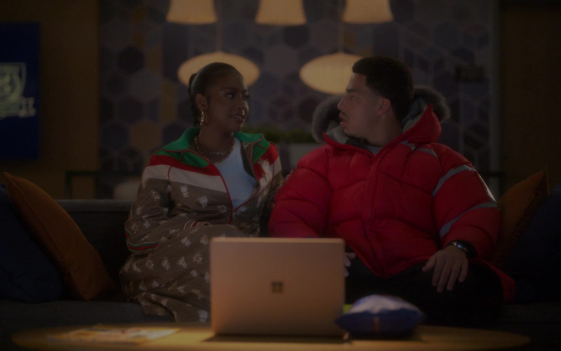Microsoft Surface Laptop in Grown-ish S05E05 You Don’t Know Me (2)