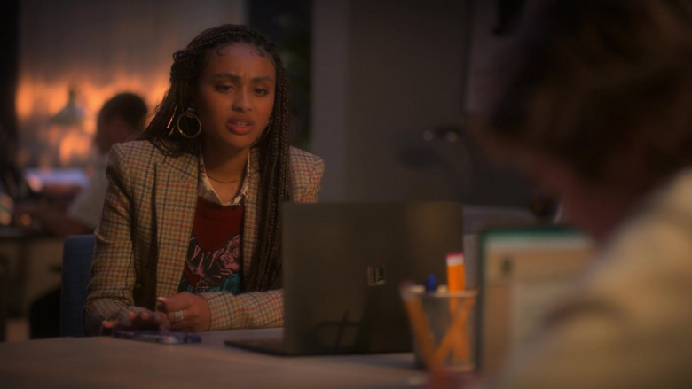 Microsoft Surface Laptops in Grown-ish S05E04 Look What U Started (1)