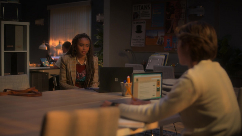 Microsoft Surface Laptops in Grown-ish S05E04 Look What U Started (3)