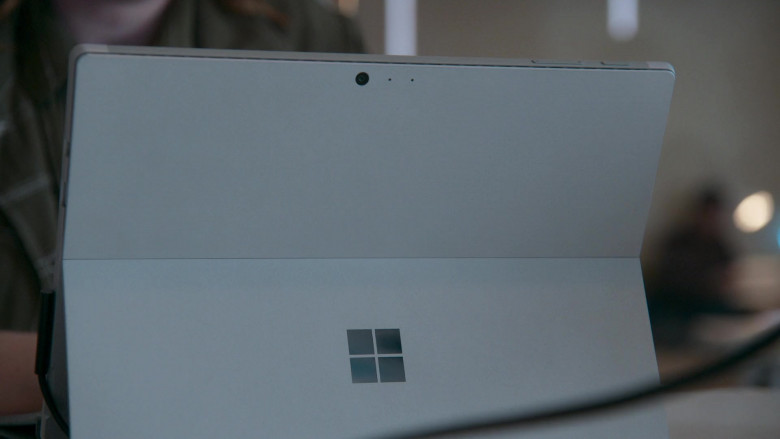 Microsoft Surface Tablets in Good Trouble S04E16 Mama Told Me (5)