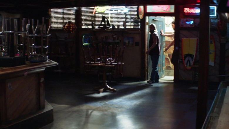 Miller Genuine Draft and Coors Light Beer Neon Signs in Animal Kingdom S06E10 Clink (2022)