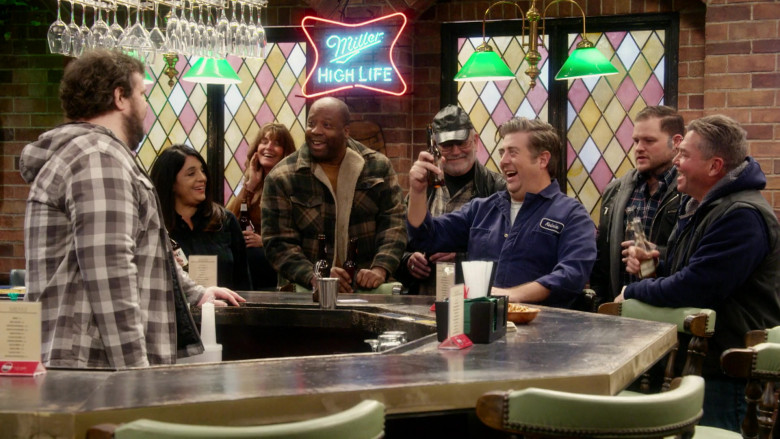 Miller High Life Beer Sign in Kevin Can Fk Himself S02E01 Mrs. McRoberts Is Dead (2022)