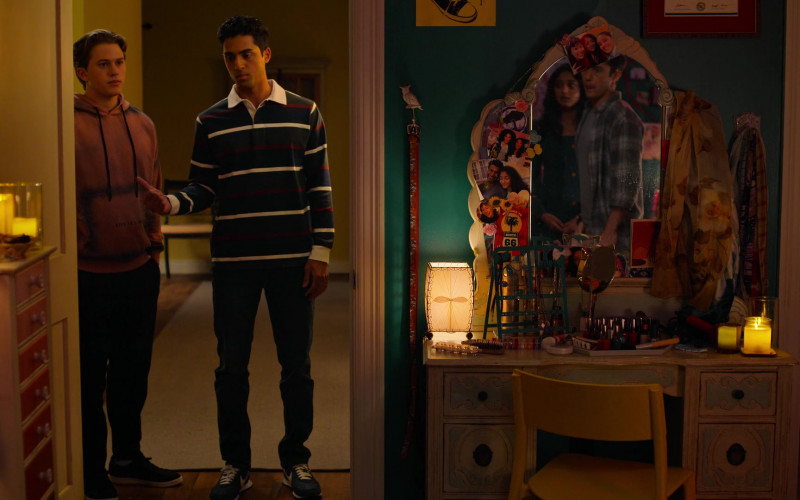 Nike Men's Sneakers Worn by Anirudh Pisharody as Des in Never Have I Ever S03E08 …hooked up with my boyfriend (1)