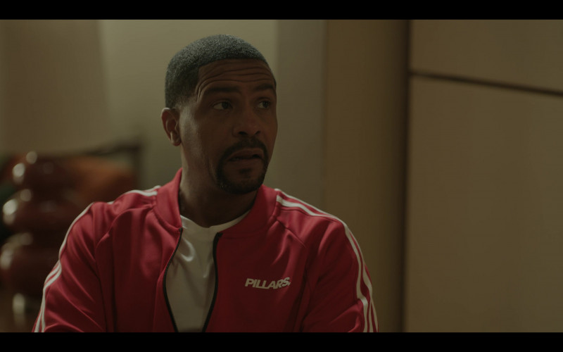 Pillars Men’s Red Tracksuit in The Chi S05E08 Sweet Thing (2)
