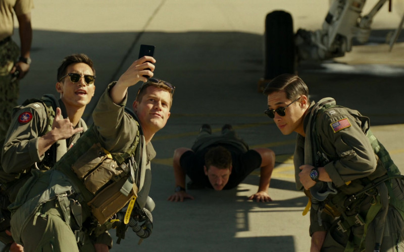 Ray-Ban Sunglasses Worn by Actors in Top Gun Maverick (5)