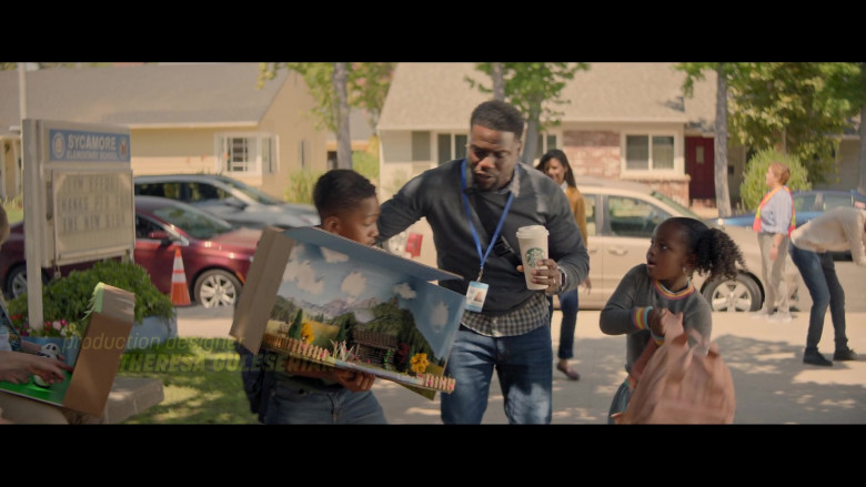 Starbucks Coffee of Kevin Hart as Sonny Fisher in Me Time (3)