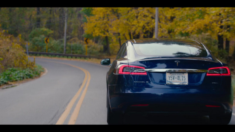 Tesla Model S Blue Car in Partner Track S01E03 Change of Venue (3)