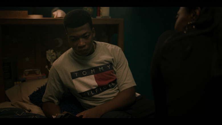 Tommy Hilfiger Men’s T-Shirt in Power Book III Raising Kanan S02E01 The More Things Change (2)
