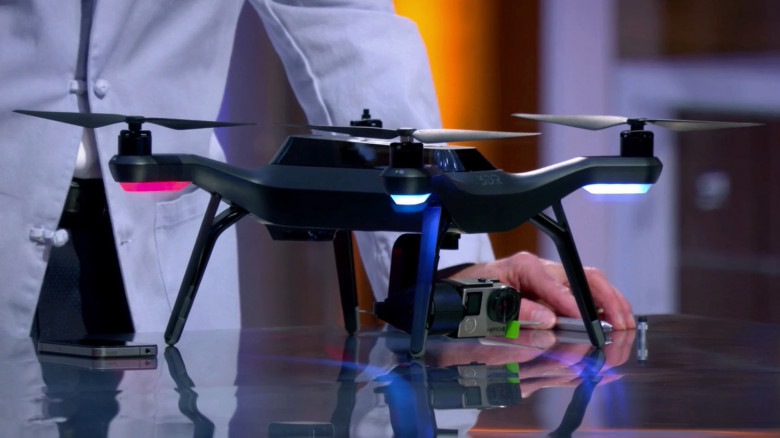 +3D Robotics-drone – Bill Nye Saves the World – MachinesTakeOverTheWorld103-042117-5