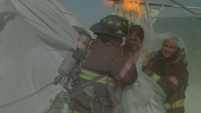 3M Scott Personal Protective Equipment in Chicago Fire S11E01 Hold on Tight (4)