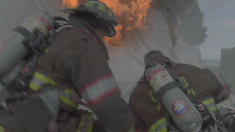 3M Scott Personal Protective Equipment in Chicago Fire S11E01 Hold on Tight (5)