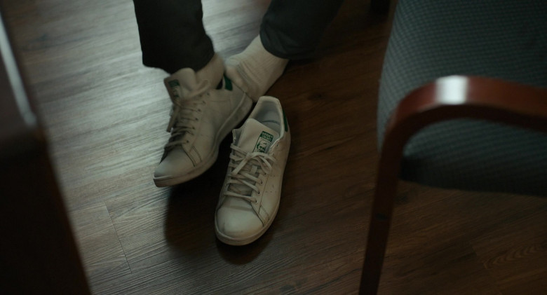 Adidas Stan Smith Sneakers of Jon Hamm as Irwin M. ‘Fletch’ Fletcher in Confess, Fletch (2022)