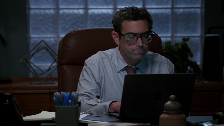 Apple MacBook Laptop in Chicago Med S08E01 How Do You Begin to Count the Losses (1)
