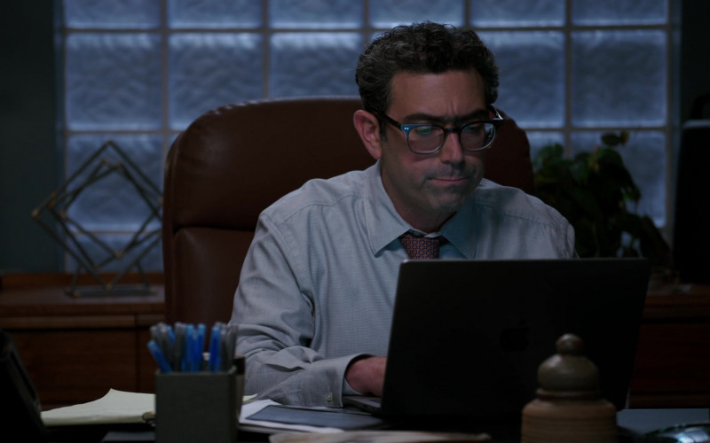 Apple MacBook Laptop in Chicago Med S08E01 How Do You Begin to Count the Losses (1)