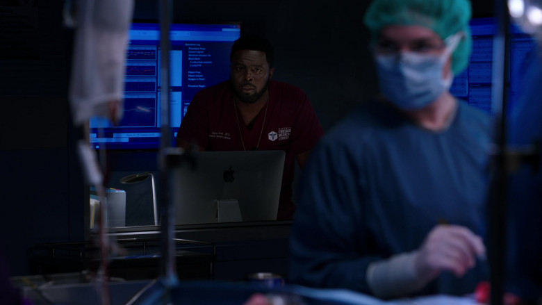 Apple iMac Computers in Chicago Med S08E01 How Do You Begin to Count the Losses (9)