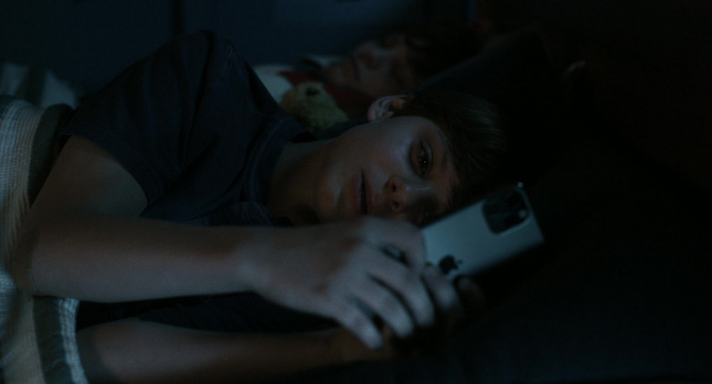 Apple iPhone Smartphone Used by Cameron Crovetti as Elias and Nicholas Crovetti as Lucas in Goodnight Mommy (3)