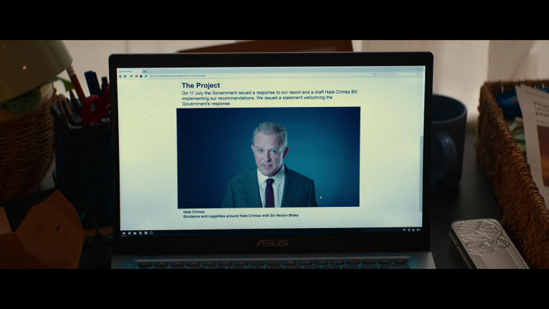 Asus Laptop in I Came By (2022)